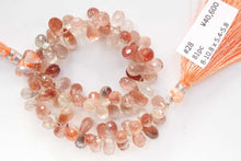 Load image into Gallery viewer, (19-22 grains per row) Fine Oregon Sunstone Rough Drop Beads
