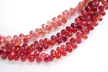 Load image into Gallery viewer, （パパラチア/レッド）宝石質　ソンゲア産　サファイア　40cm　ファセット　ドロップ
