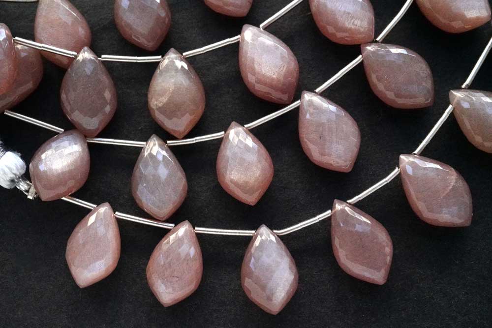 (Half row 10 grains / 1 row 20 grains) Large chocolate moonstone pear shape micro cut