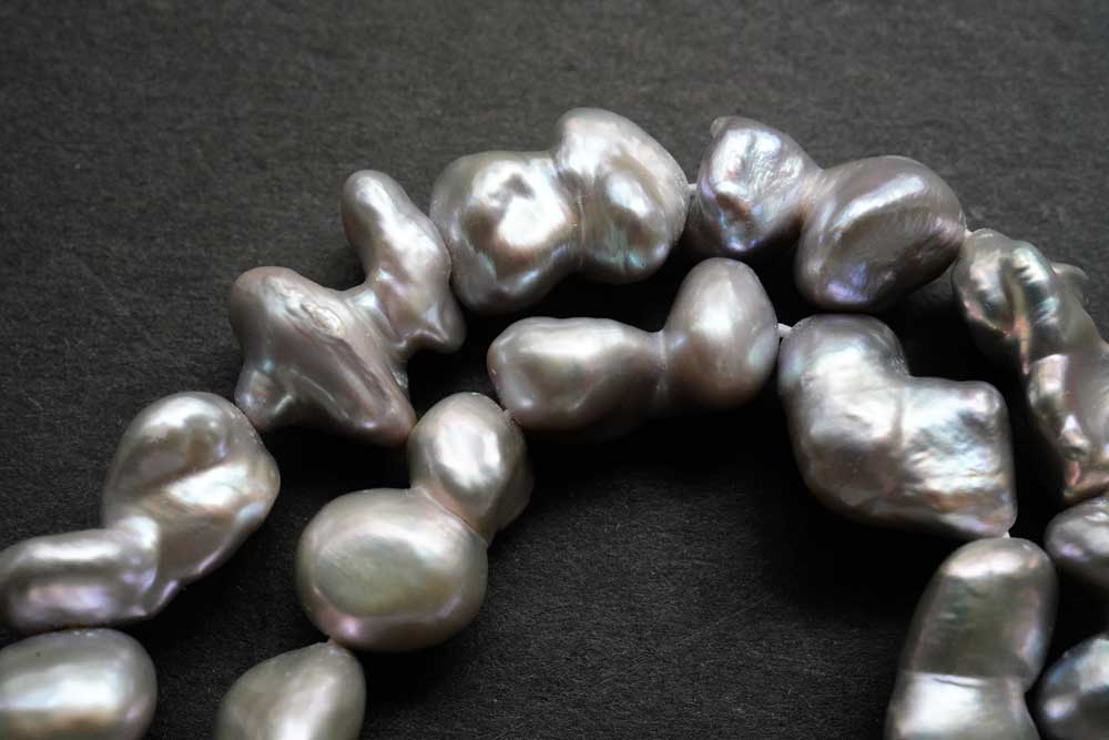 (1 row 41cm) Freshwater pearl center hole poppy baroque gray @ 32 yen