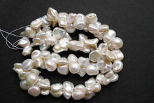 Load image into Gallery viewer, (1 row 41cm) Freshwater pearl center hole poppy baroque gray @ 32 yen
