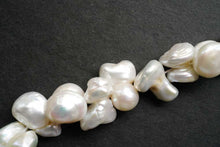 Load image into Gallery viewer, (1 row 41cm) Freshwater pearl center hole poppy baroque gray @ 32 yen
