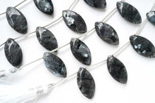 Load image into Gallery viewer, (1 row 36 cm 190 grains) Labradorite heishibeads 3.5-4.5mm
