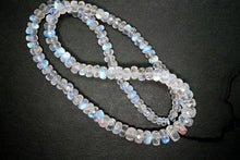 画像をギャラリービューアに読み込む, （半連/1連）宝石質　ブルー　ムーンストーン　ボタンカット
