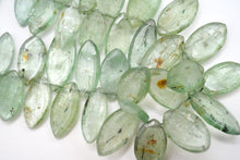 画像をギャラリービューアに読み込む, （半連/1連）ミント　カイヤナイト　22cm　スライス　マーキスカット
