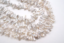 Load image into Gallery viewer, (54-65 grains per row) Iseshima Akoya Pearl Baby Pearl Baroque White Pink
