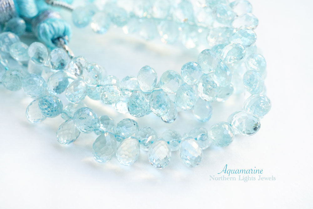 (S/M) Gem Quality Small Aquamarine Teardrop Cut Beads @179-204yen