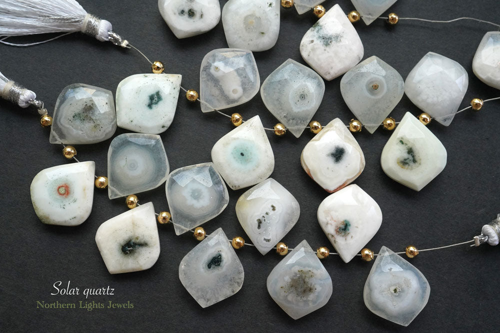 (10 grains per row) High Quality Solar Quartz Faceted Lantern Moss Agate