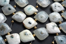 Load image into Gallery viewer, (10 grains per row) High Quality Solar Quartz Faceted Lantern Moss Agate
