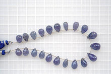 Load image into Gallery viewer, (1 row 18 cm 31 grains) small tanzanite teardrop cut beads
