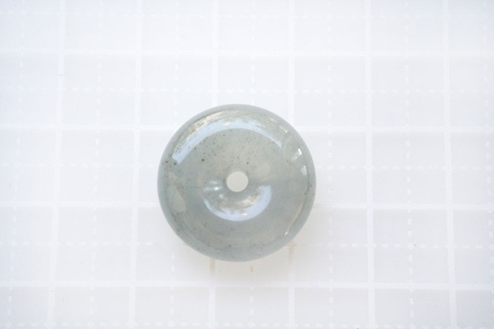 宝石質 ミャンマー産 天然 氷翡翠 ドーナツ型 壁（へき） 19.8×7.2mm