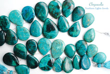 Load image into Gallery viewer, (1 row 18 cm 32 grains) High quality large malachite smooth rondel 7-10.5 x 5.8 mm
