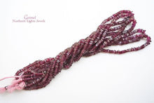 Load image into Gallery viewer, (200 grains per row) Garnet Hacy Beads Square Rondelle
